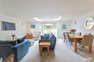 Photo 19- click for photo gallery